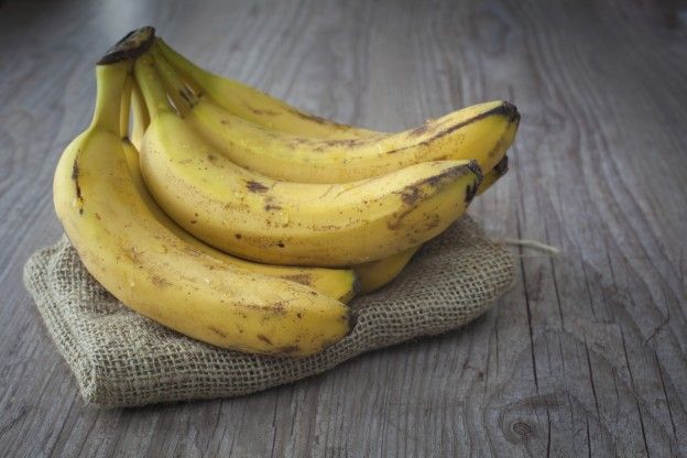 Stop bananas from turning black