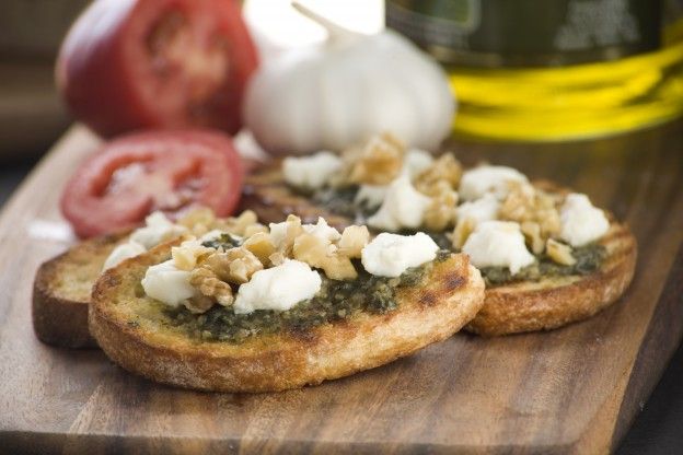 Nut bruschetta