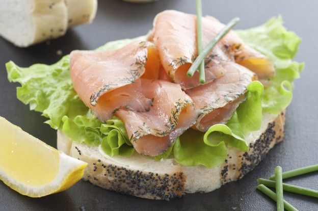 Smoked salmon tartines