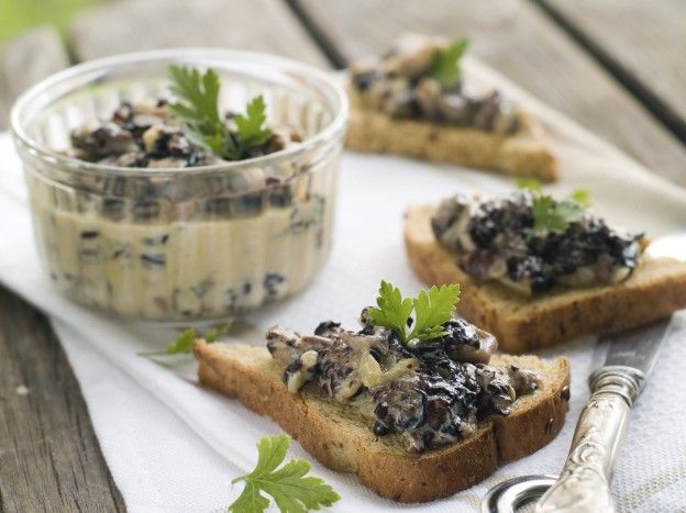 Mushroom crostini