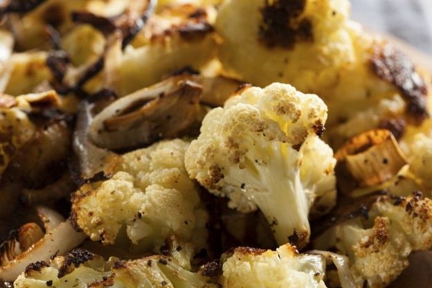 Roasted cauliflower with onions