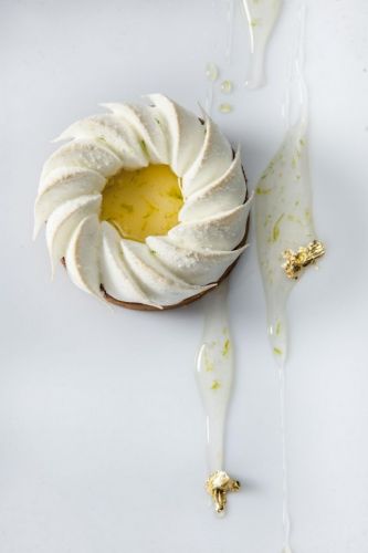 The lemon tart from Le Meurice