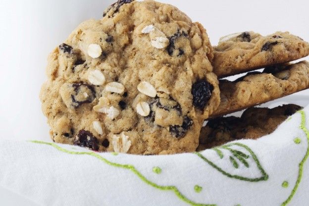 Oatmeal raisin cookies