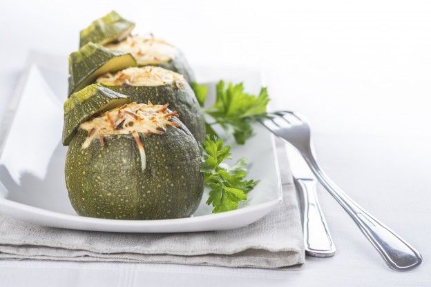 Stuffed zucchinis