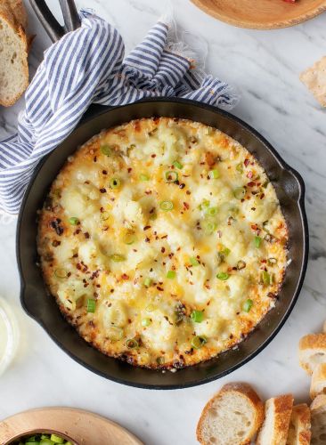 Baked Cheesy Cauliflower Party Dip