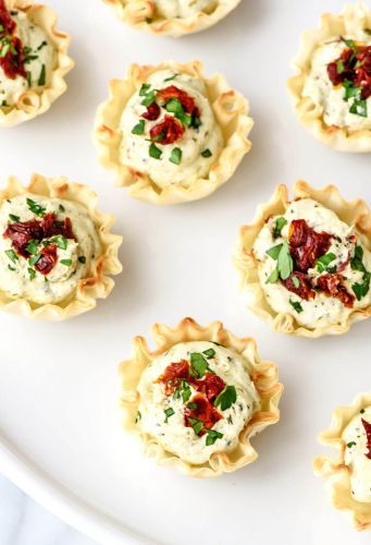 SUN-DRIED TOMATO PESTO BITES