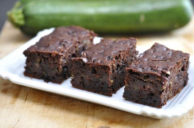 Chocolate and zucchini brownies