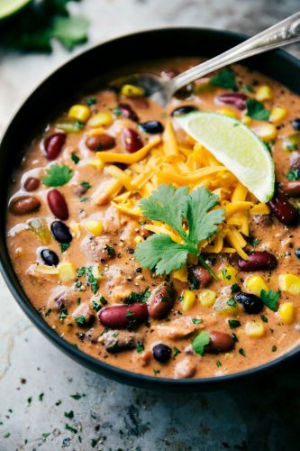 CROCKPOT CREAMY TACO CHICKEN CHILI