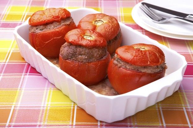 Meat-stuffed tomatoes