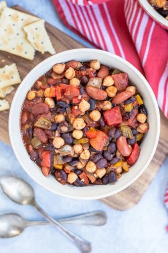 Slow Cooker 3 Bean Vegetarian Chili