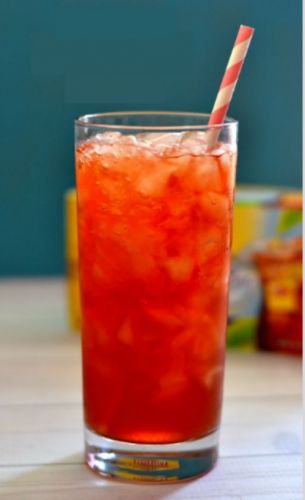 Five Minute Raspberry Iced Tea