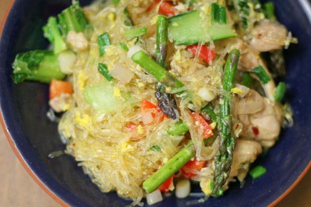 Pad Woon Sen with Shallots and Asparagus