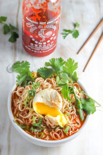 20-Minute Spicy Sriracha Ramen Noodle Soup