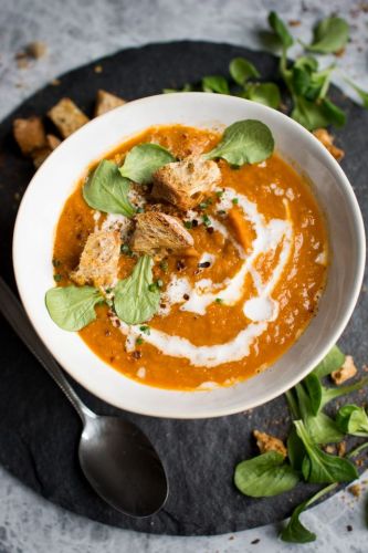 Roasted Garlic and Leek Soup