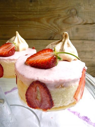 White Asparagus Mousse Cake