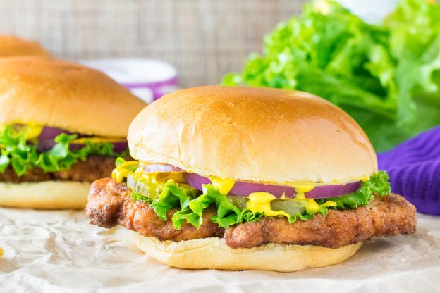 Indiana: Breaded pork tenderloin sandwiches