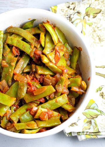 Romano Beans with Tomatoes, Middle Eastern Style