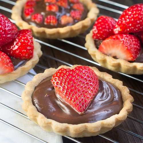 Strawberry & Champagne truffle tarts