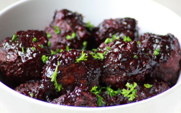 BLUEBERRY-BALSAMIC BBQ TURKEY MEATBALLS