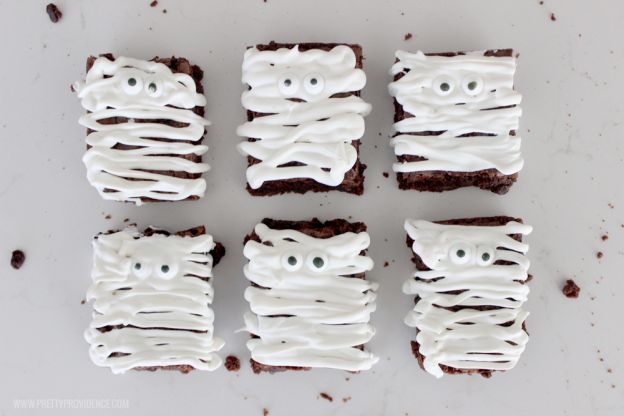 Easy mummy brownies