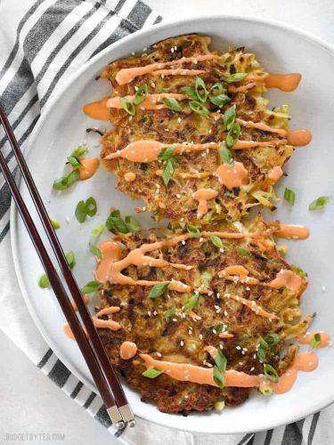 savory cabbage pancakes (okonomiyaki)