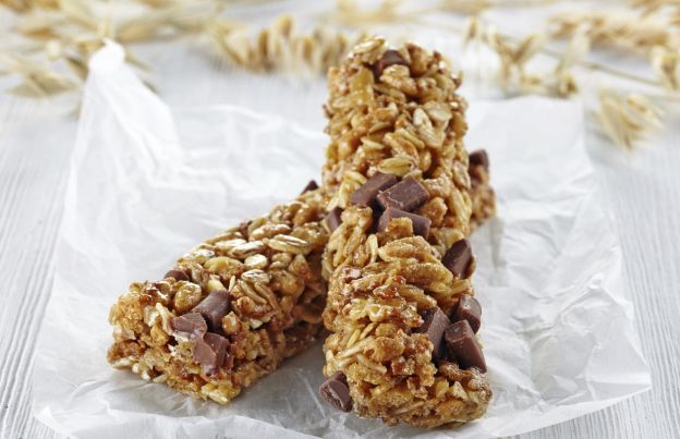 Sweet and salty granola bars