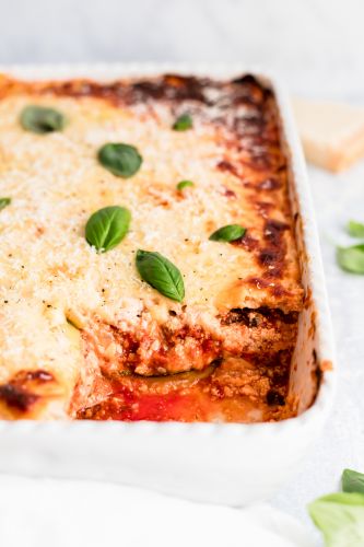 Low-Carb Zucchini Lasagna with Spicy Turkey Meat Sauce