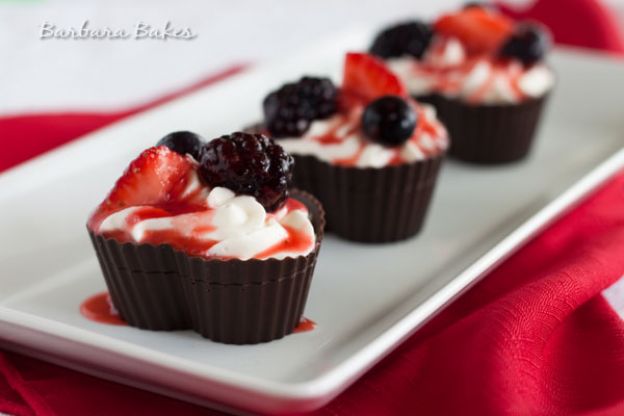 Chocolate cheesecake mousse cups