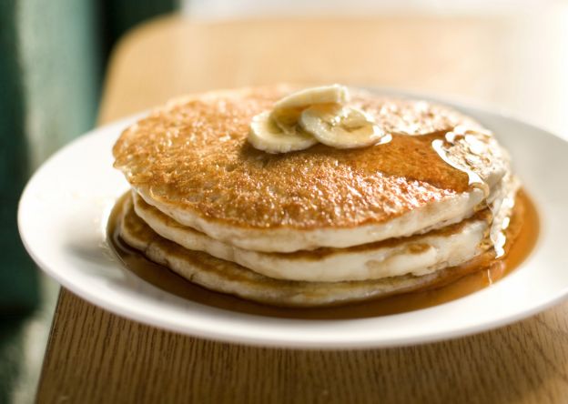 Banana Oatmeal Pancakes