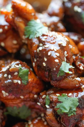 Slow Cooker Sticky Chicken Wings