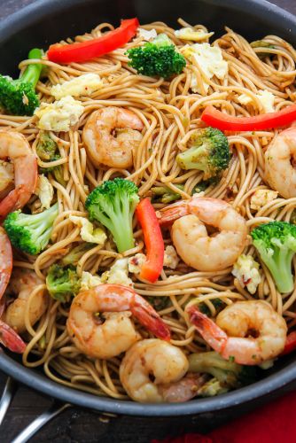 20-Minute Shrimp And Broccoli Lo Mein