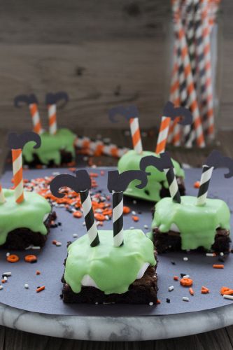 Melted witch brownies