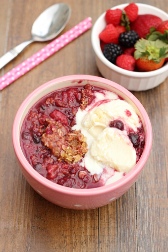 Crock Pot Berry Crisp