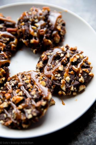 Chocolate Turtle Cookies