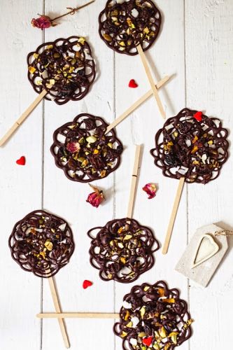 Chocolate lace lollipops with dried fruit & nuts