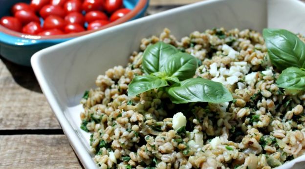 Spinach & halloumi pearl barley risotto