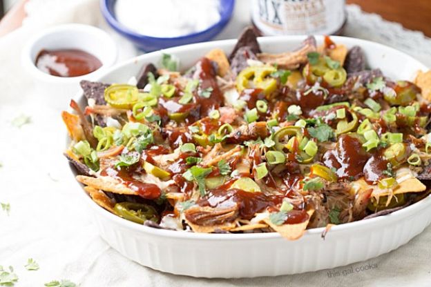 PULLED PORK BBQ NACHOS