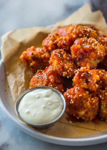 Sticky Honey Sriracha Cauliflower Wings