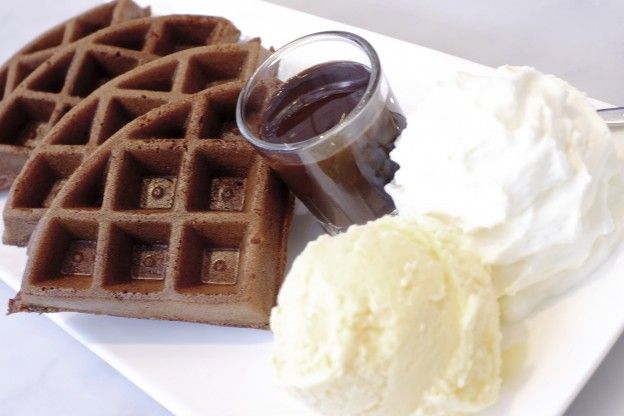 Effortless chocolate waffles