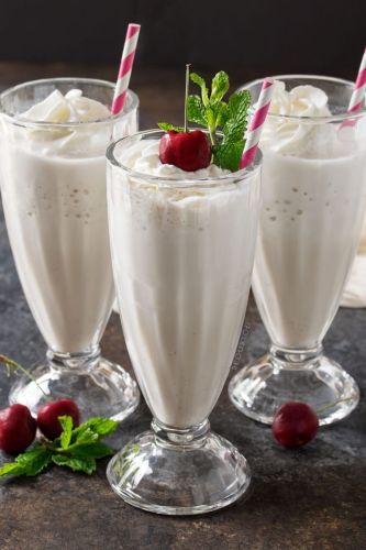 Skinny Vanilla Protein Milkshakes