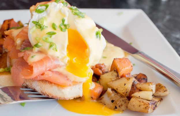 Eggs Benedict with Smoked Salmon