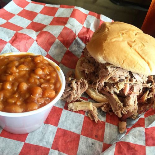 B's Cracklin' BBQ - SAvannah, GA