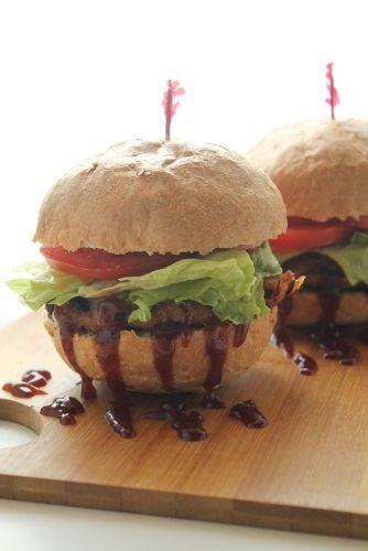 BBQ turkey burgers