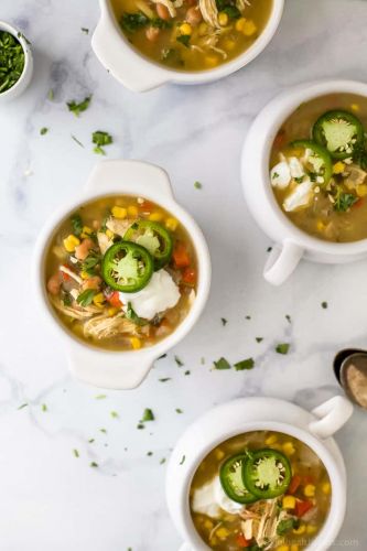 Easy and Healthy Crock Pot White Chicken Chili