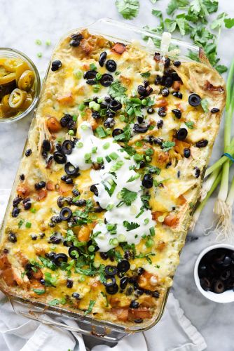 Salsa Verde Chicken Enchilada Casserole