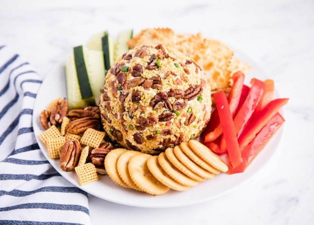 Bacon Ranch Cheese Ball