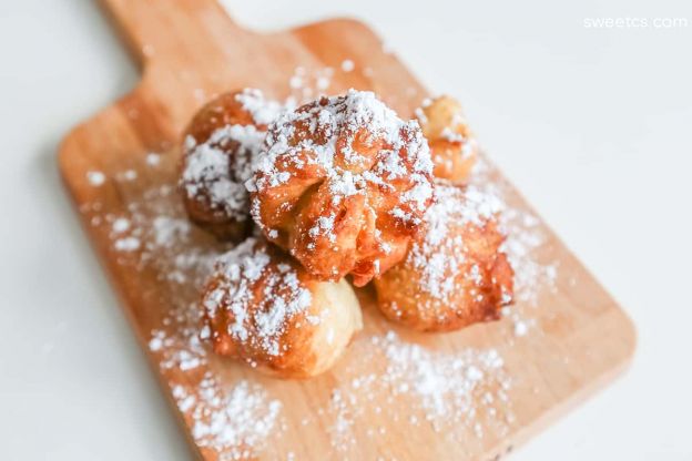 3-Ingredient Peanut Butter and Jelly Bombs