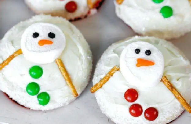 Melted Snowman Cupcakes