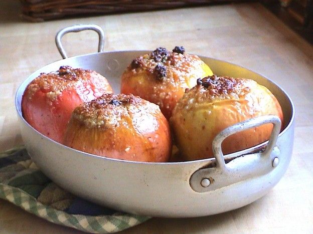 Baked apples