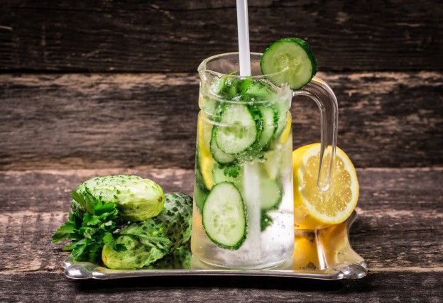 Cucumber-lemon and parsley rinse